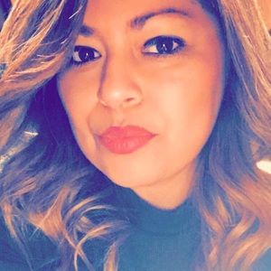 Meet your Posher, Eileen